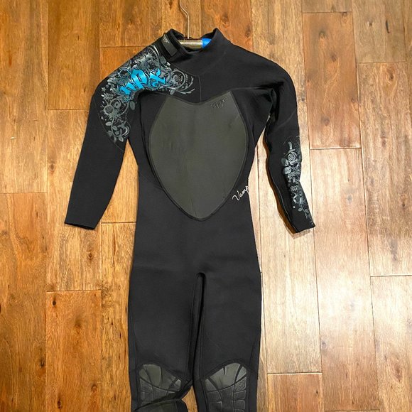 Neilpryde NPX Woman's Wetsuit Full "Vamp"   Woman's size 8. Euro 36 - Picture 1 of 8